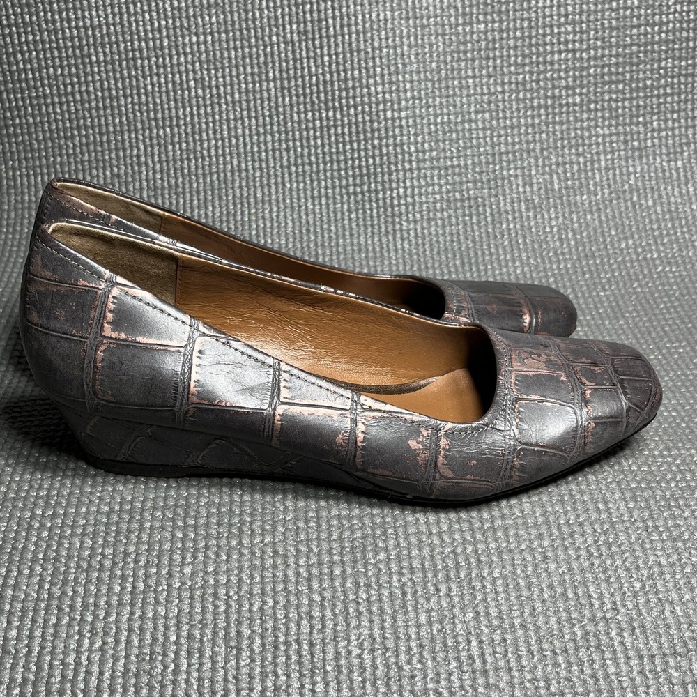 Donald J. Pliner Pisa Pumps Heels Womens Size 7N Copper Metallic Leather Wedge - Picture 5 of 9